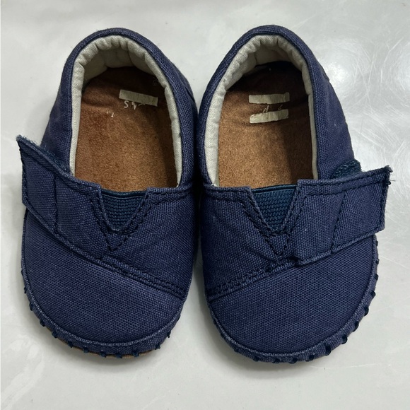 TOMS /baby Shoes Unisex Size 3 Blue
Canvas Classic Slip-Ons EUC - Picture 2 of 6